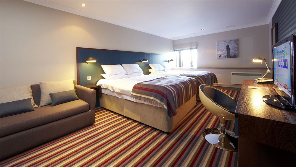 Village Hotel Blackpool Exterior photo